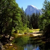 Jeu Jigsaw: Yosemite Stream en plein ecran